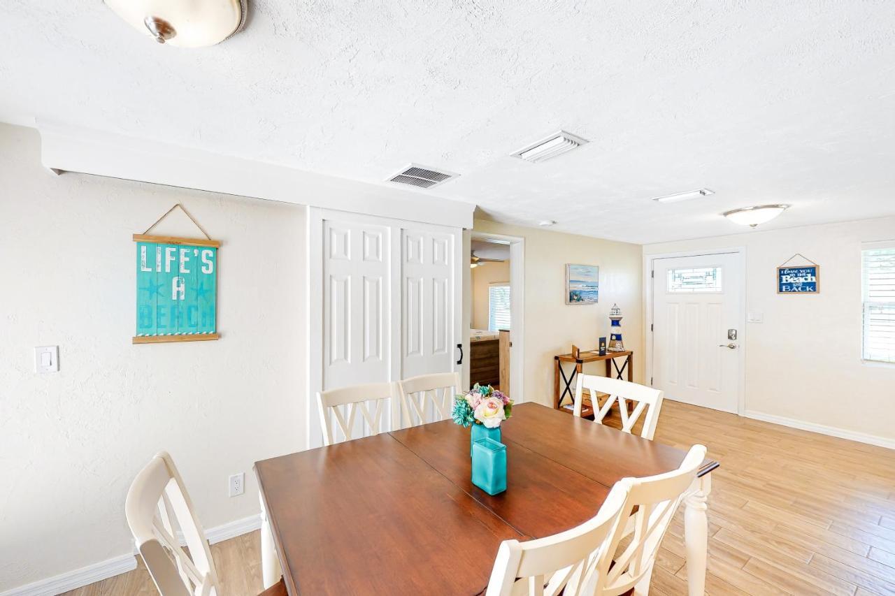 Pinellas Park Cottage Сент-Питерсберг Экстерьер фото